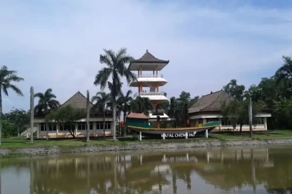 10 Best Tourist Attractions in Palembang Offering Natural Beauty & History